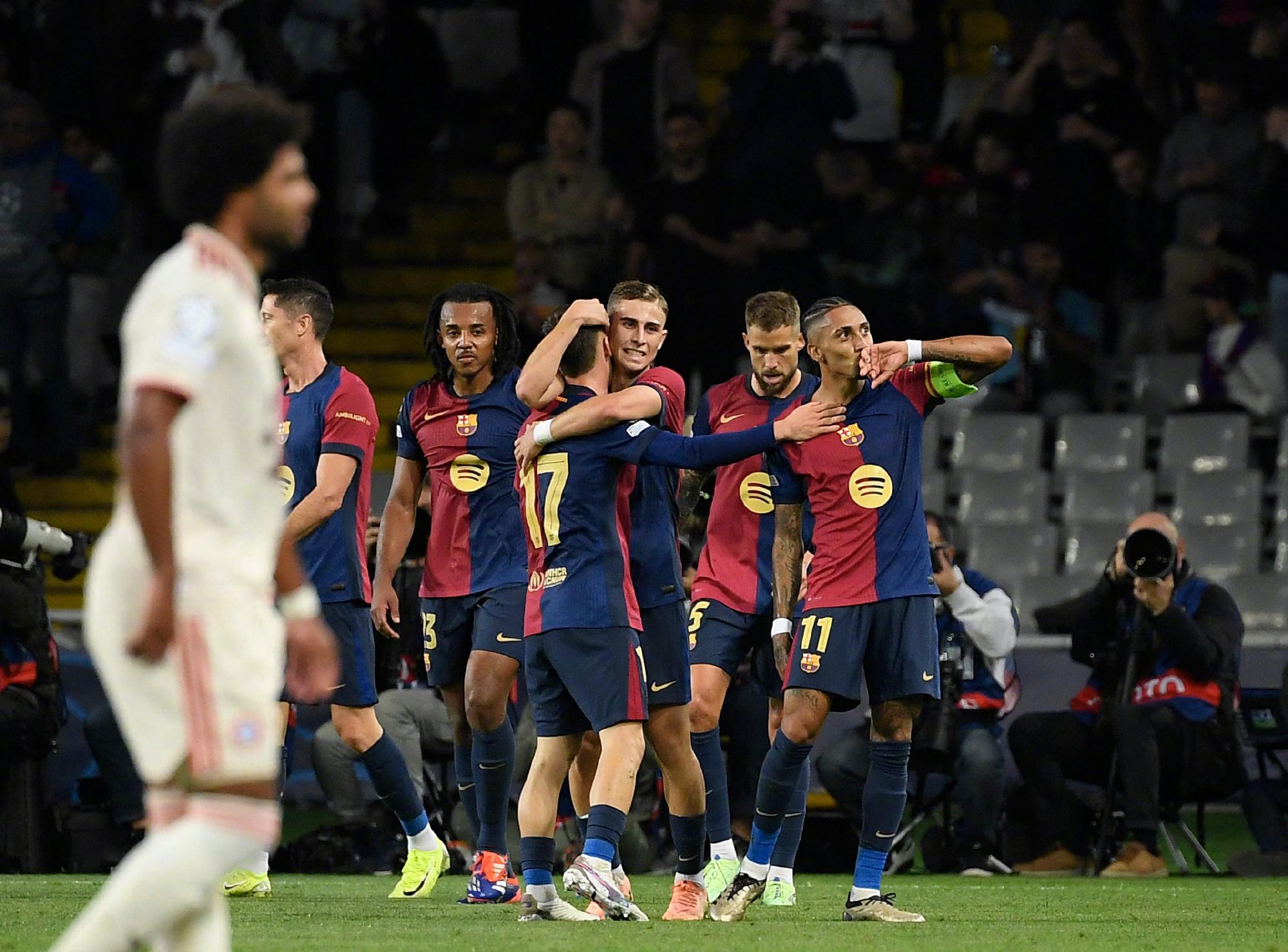 365游戏中心免费下载-巴黎与巴萨的欧冠比赛直播视频